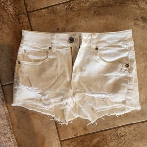 White American Eagle low rise shorts size 2
